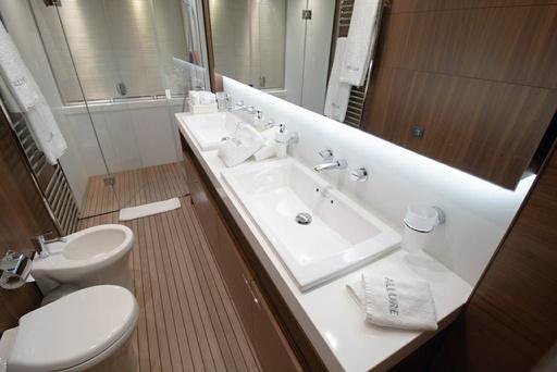 Princess 26M exterior